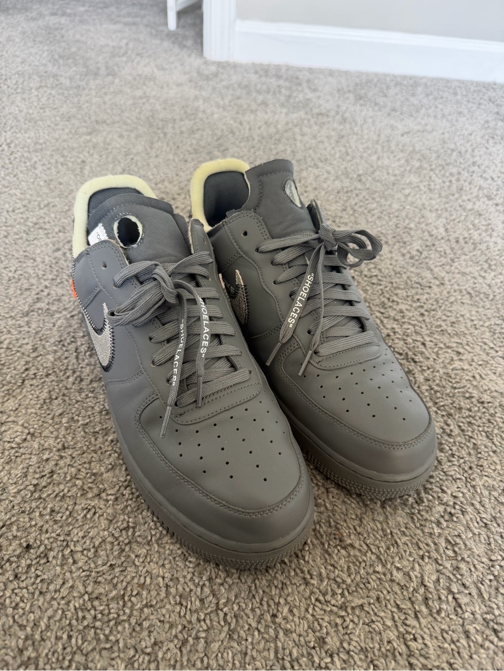 Nike Men's Gray Off-White x Air Force 1 Low Sneakers Make Offer!!! - Picture 6 of 10